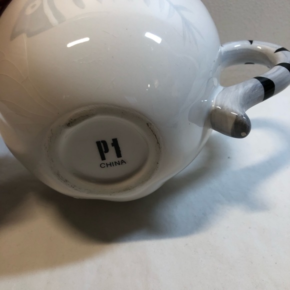 Unique Pier One Cat Mug Black White Vintage Retired Marked P1 - Picture 5 of 15